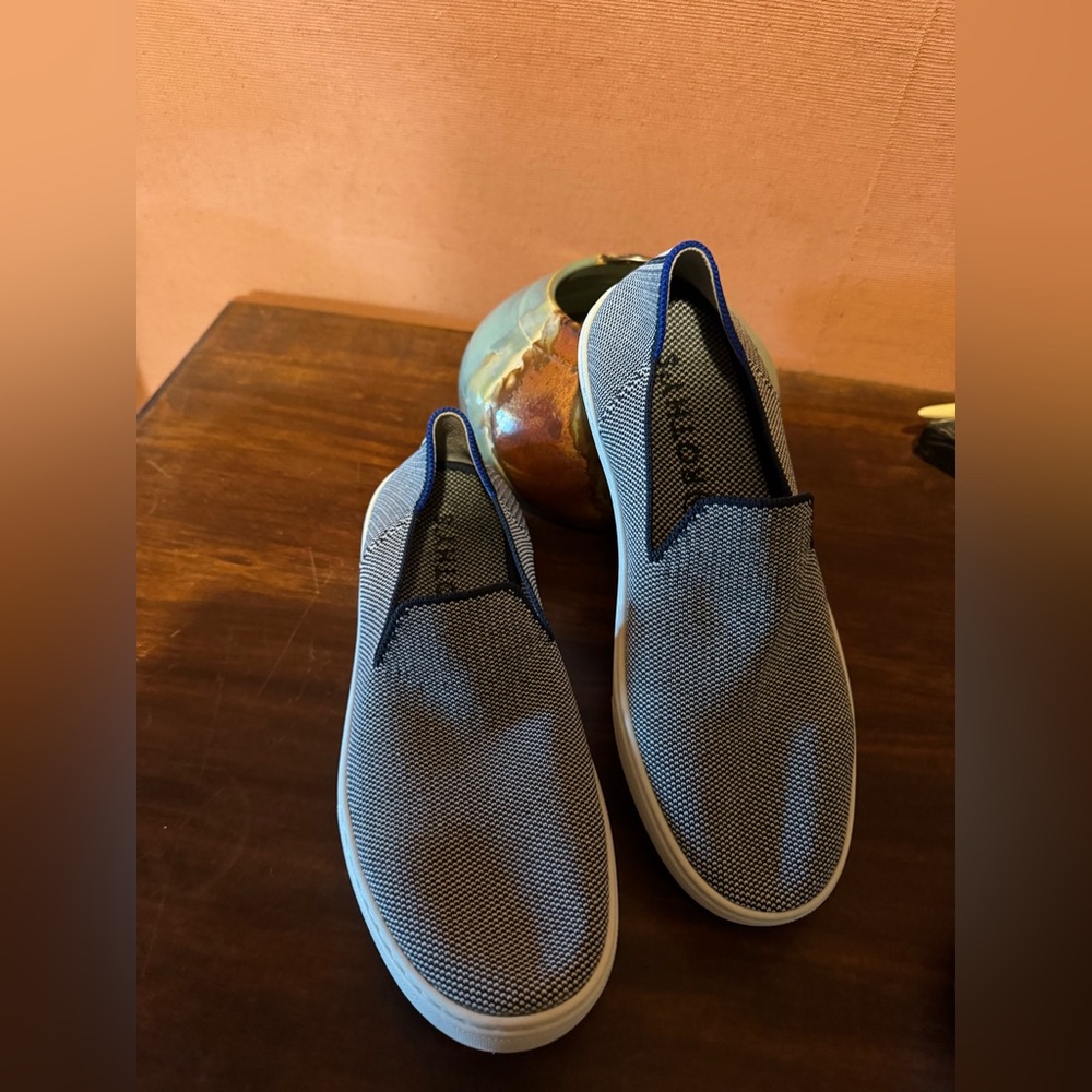 Coast Blue Rothy’s sneakers Size 7